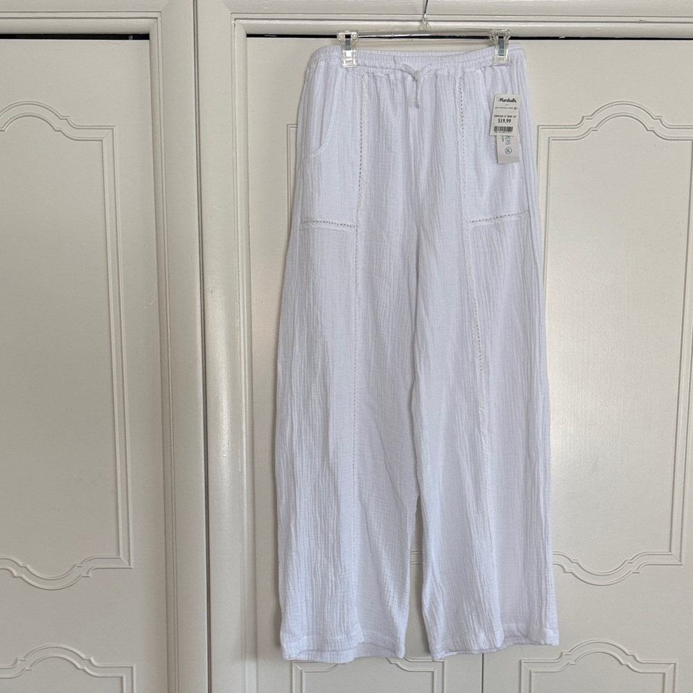Dreamers White Lightweight Pull-On Pants